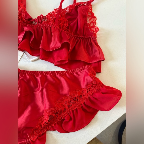 For love and lemons butterfly lace red lingerie set - Picture 11 of 13